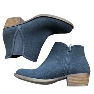 Kenzie Gerona Grey Ankle Boots Size 9